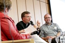 Interview (M. Lotz, Bischof Dr. Gerber, M. Leitschuh)